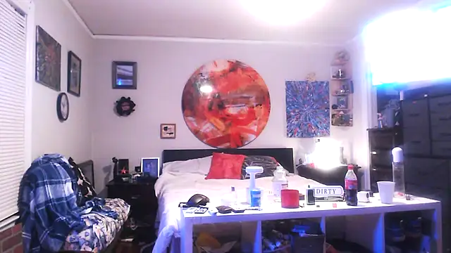 Snapshot of trash4cash chatting on 01.26.25 trash4cash online show from 01.26.25