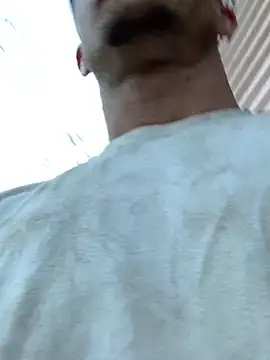 Snapshot of trash4cash chatting on 01.29.25 trash4cash online show from 01.29.25