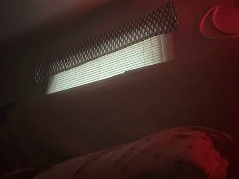 Snapshot of trash4cash chatting on 09.27.25 trash4cash online show from 09.27.25