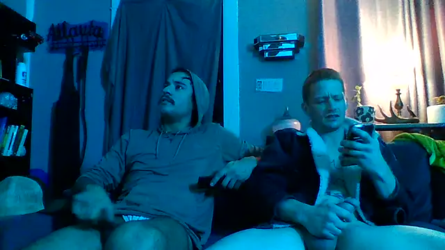 Snapshot of trash4cash chatting on 11.29.25 trash4cash online show from 11.29.25