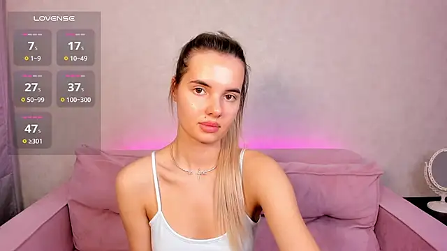 Erika Carpenter online show from 03.07.25