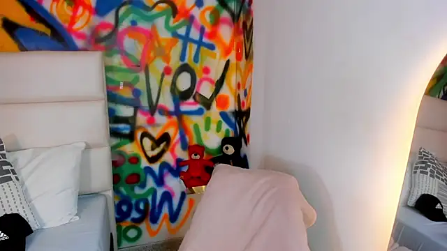 Liana Bernocchi online show from 09.19.25