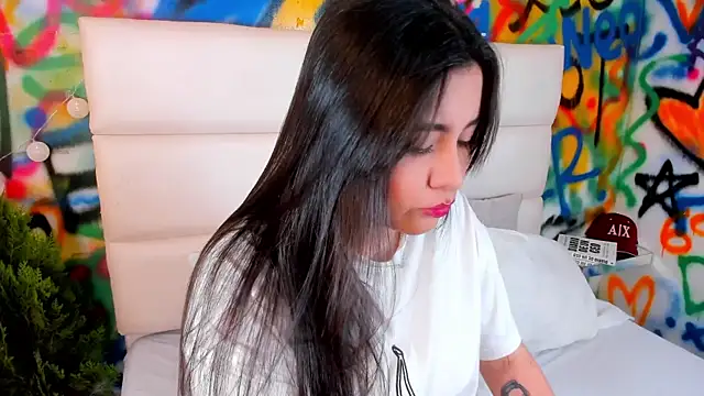 Liana Bernocchi online show from 11.20.25