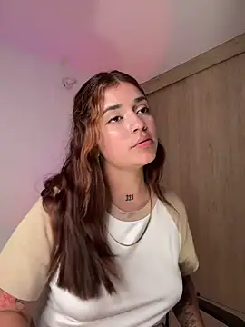 Snapshot of JoselinFlower_ chatting on 12.04.24 JoselinFlower online show from 12.04.24