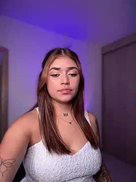 Snapshot of JoselinFlower_ chatting on 12.18.24 JoselinFlower online show from 12.18.24