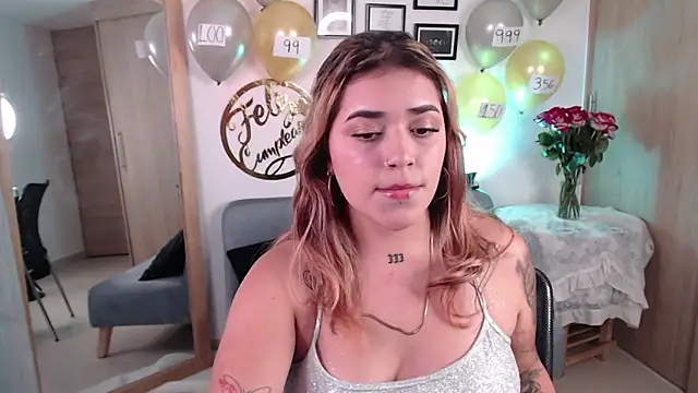 Snapshot of JoselinFlower_ chatting on 03.23.25 JoselinFlower online show from 03.23.25