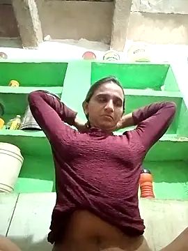 Snapshot of Baby__Shreya chatting on 06.15.26 Baby Shreya online show from 06.15.26