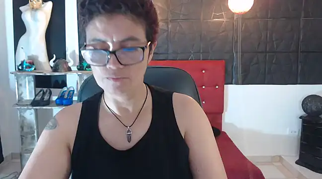 Snapshot of ShaneLeux chatting on 01.15.25 ShaneLeux online show from 01.15.25