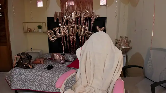 shanakendal2 online show from 02.10.25