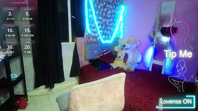 roxy roxxan online show from 02.21.25