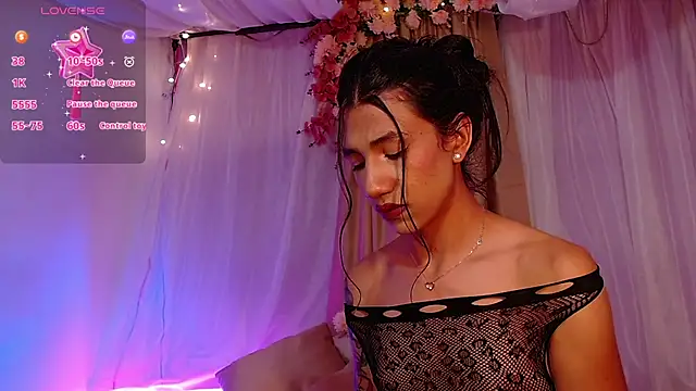 Snapshot of sofiaa_grey_ chatting on 03.04.25 sofiaa grey online show from 03.04.25