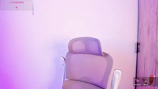 Snapshot of sofiaa_grey_ chatting on 11.13.25 sofiaa grey online show from 11.13.25