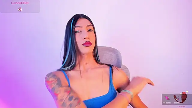 Snapshot of sofiaa_grey_ chatting on 11.14.25 sofiaa grey online show from 11.14.25