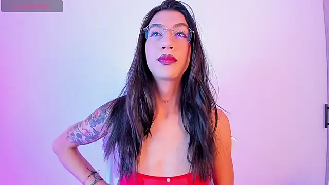 Snapshot of sofiaa_grey_ chatting on 11.30.25 sofiaa grey online show from 11.30.25