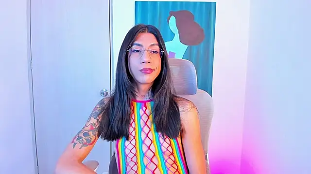 sofiaa grey  online show from 04.29.26