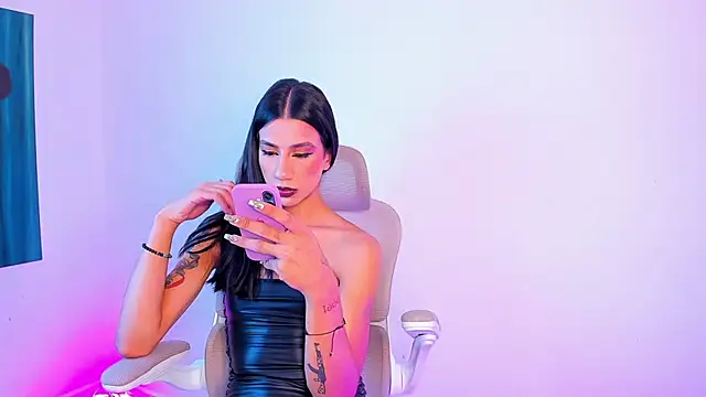 sofiaa grey  online show from 06.29.26