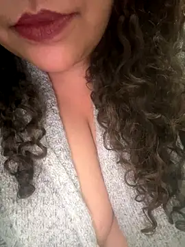 Snapshot of Snehameoww@xh chatting on 11.20.25 Snehameowwxh online show from 11.20.25