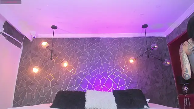 leigh-angels online show from 02.23.26