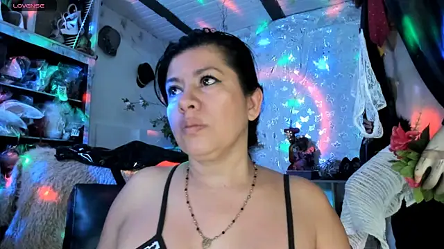 Snapshot of Erlinda-engel chatting on 05.30.26 Erlinda-engel online show from 05.30.26