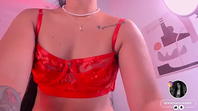 Snapshot of iara_martinez chatting on 02.14.25 iara martinez online show from 02.14.25