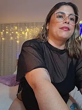 Juliietha servas online show from 05.19.26