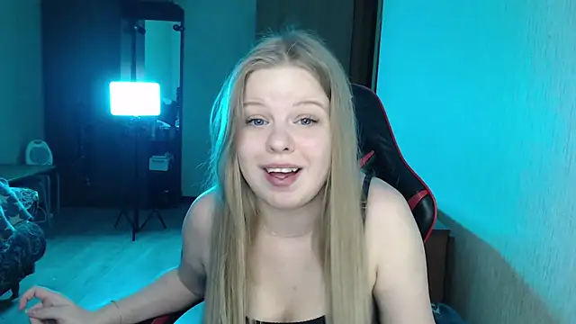 Snapshot of Angelic_Lika chatting on 01.24.25 Angelic Lika online show from 01.24.25