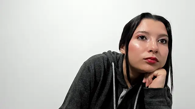 cami-01 online show from 11.07.25