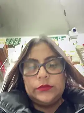 Snapshot of Sol_biglips chatting on 12.31.24 Sol biglips online show from 12.31.24