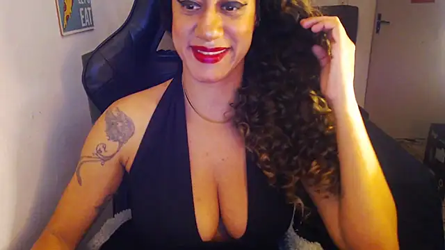 Snapshot of gauchinhaG chatting on 05.17.26 gauchinhaG online show from 05.17.26