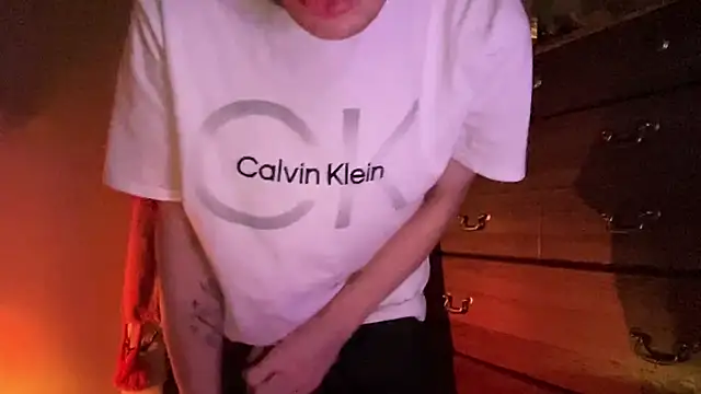 Mikeswanston online show from 10.21.25