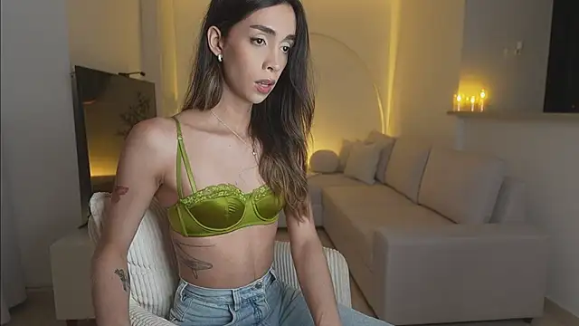 Snapshot of Emmavr chatting on 01.07.26 Emmavr online show from 01.07.26