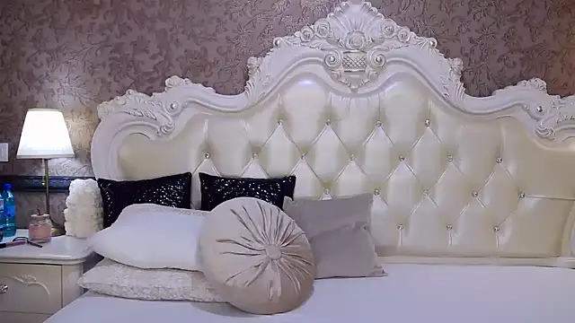 OliveWilson online show from 01.17.25