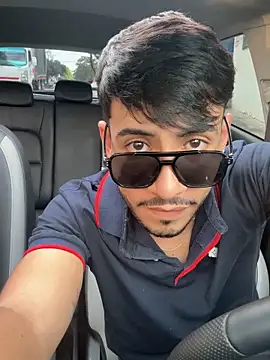 Snapshot of tom_thick chatting on 03.06.26 tom thick online show from 03.06.26