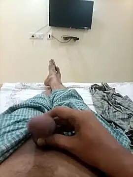 AUNTY1984 online show from 06.02.26