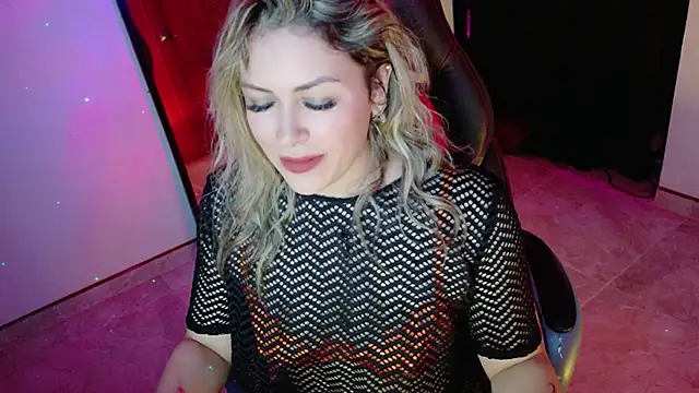 Natalia Montoya online show from 11.24.25