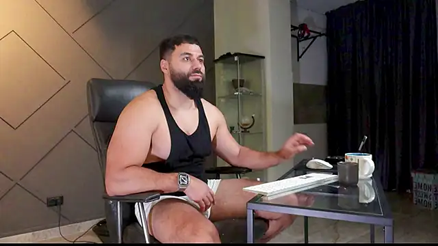 Snapshot of mattmasterss chatting on 01.17.25 mattmasterss online show from 01.17.25