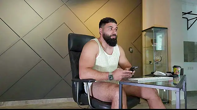 Snapshot of mattmasterss chatting on 02.16.25 mattmasterss online show from 02.16.25