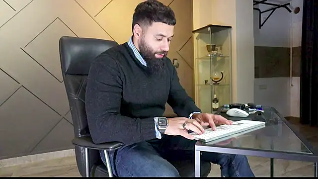 Snapshot of mattmasterss chatting on 02.22.25 mattmasterss online show from 02.22.25