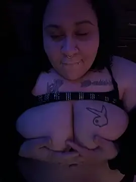 Snapshot of Juicyjordie chatting on 02.12.26 Juicyjordie online show from 02.12.26