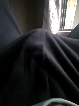 Snapshot of Yours1311 chatting on 10.30.25 Yours1311 online show from 10.30.25