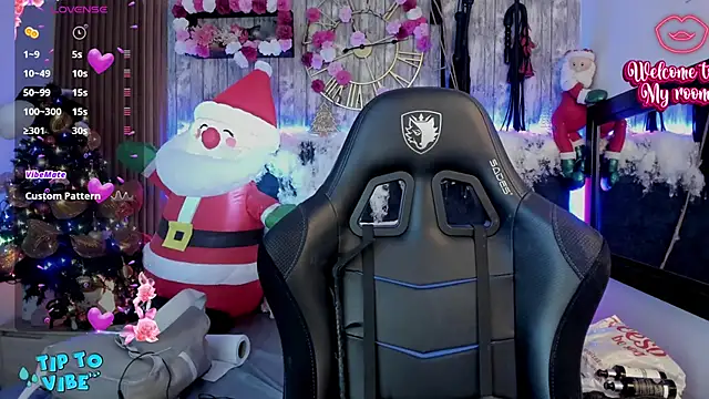 Neko Misaki online show from 12.17.25