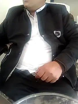 Snapshot of Hot-man39 chatting on 12.11.24 Hot-man39 online show from 12.11.24