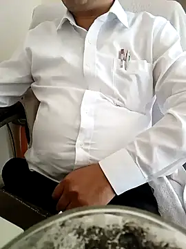 Snapshot of Hot-man39 chatting on 01.31.25 Hot-man39 online show from 01.31.25