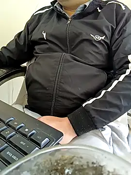 Snapshot of Hot-man39 chatting on 02.22.25 Hot-man39 online show from 02.22.25