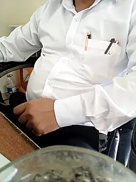 Snapshot of Hot-man39 chatting on 09.23.25 Hot-man39 online show from 09.23.25