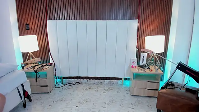 Snapshot of Liana_Asaff chatting on 03.17.25 Liana Asaff online show from 03.17.25