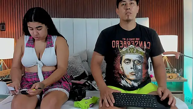 Snapshot of Liana_Asaff chatting on 03.20.25 Liana Asaff online show from 03.20.25