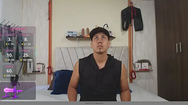 Snapshot of Liana_Asaff chatting on 09.26.25 Liana Asaff online show from 09.26.25