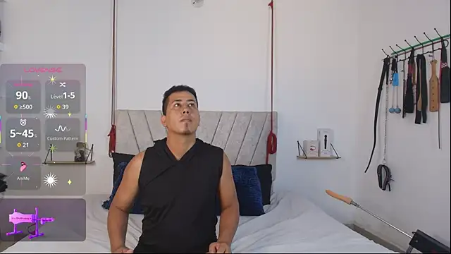 Snapshot of Liana_Asaff chatting on 12.15.25 Liana Asaff online show from 12.15.25