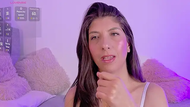 Snapshot of Megannklein chatting on 03.02.26 Megannklein online show from 03.02.26